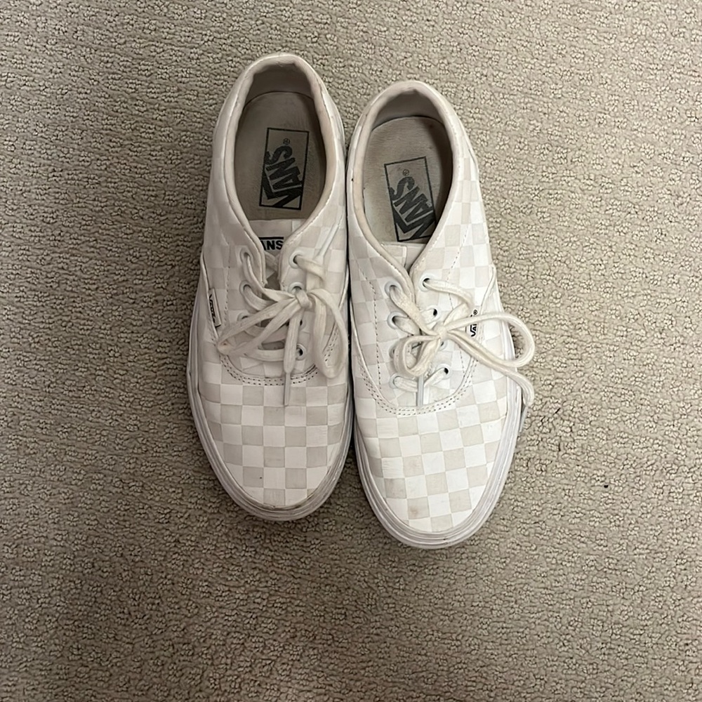 Super Cool,white, checkered vans.